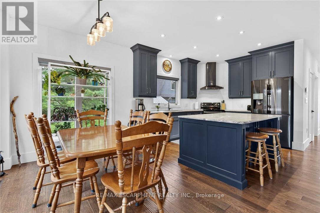 1300 River Road Property Photo 15