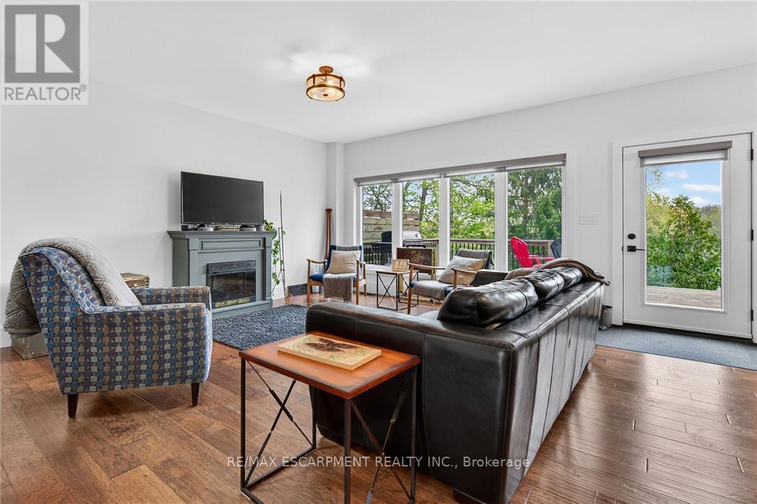 1300 River Road Property Photo 19