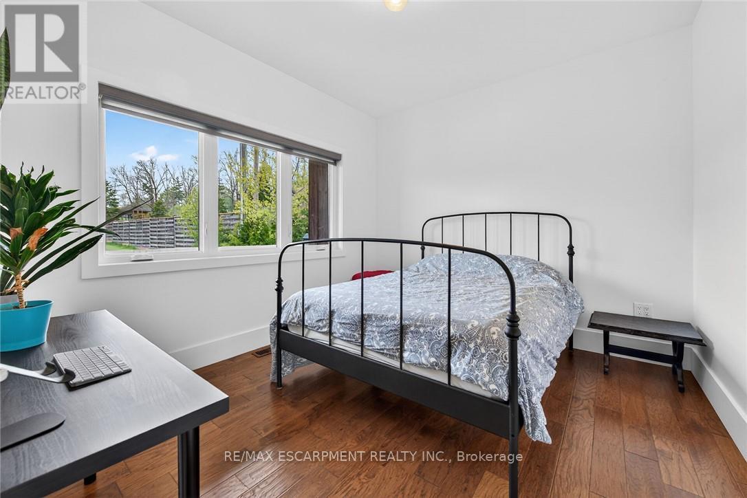 1300 River Road Property Photo 22