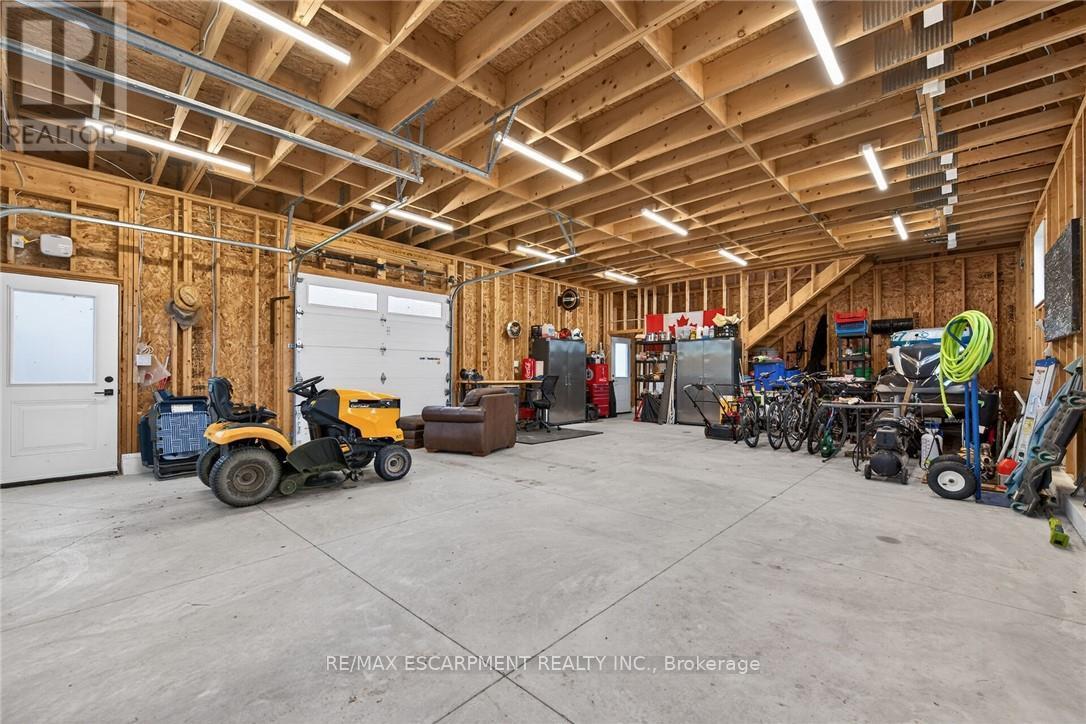 1300 River Road Property Photo 43