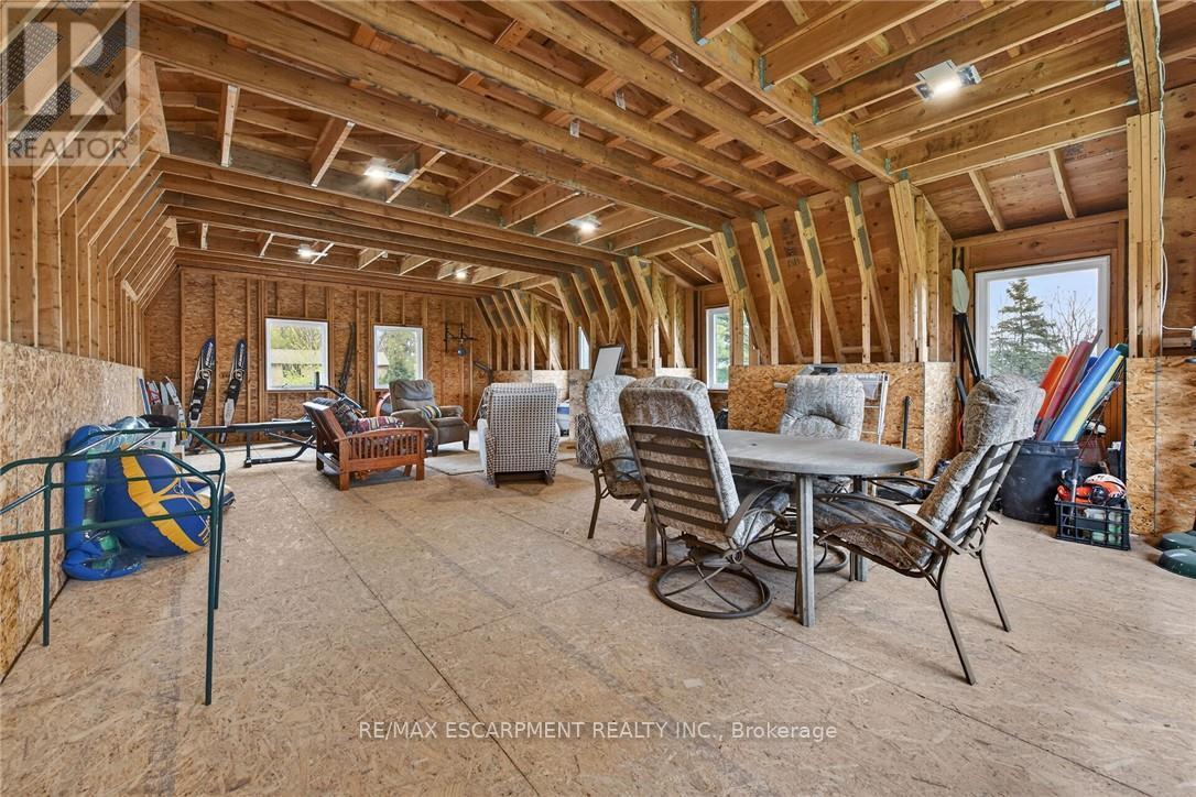 1300 River Road Property Photo 44