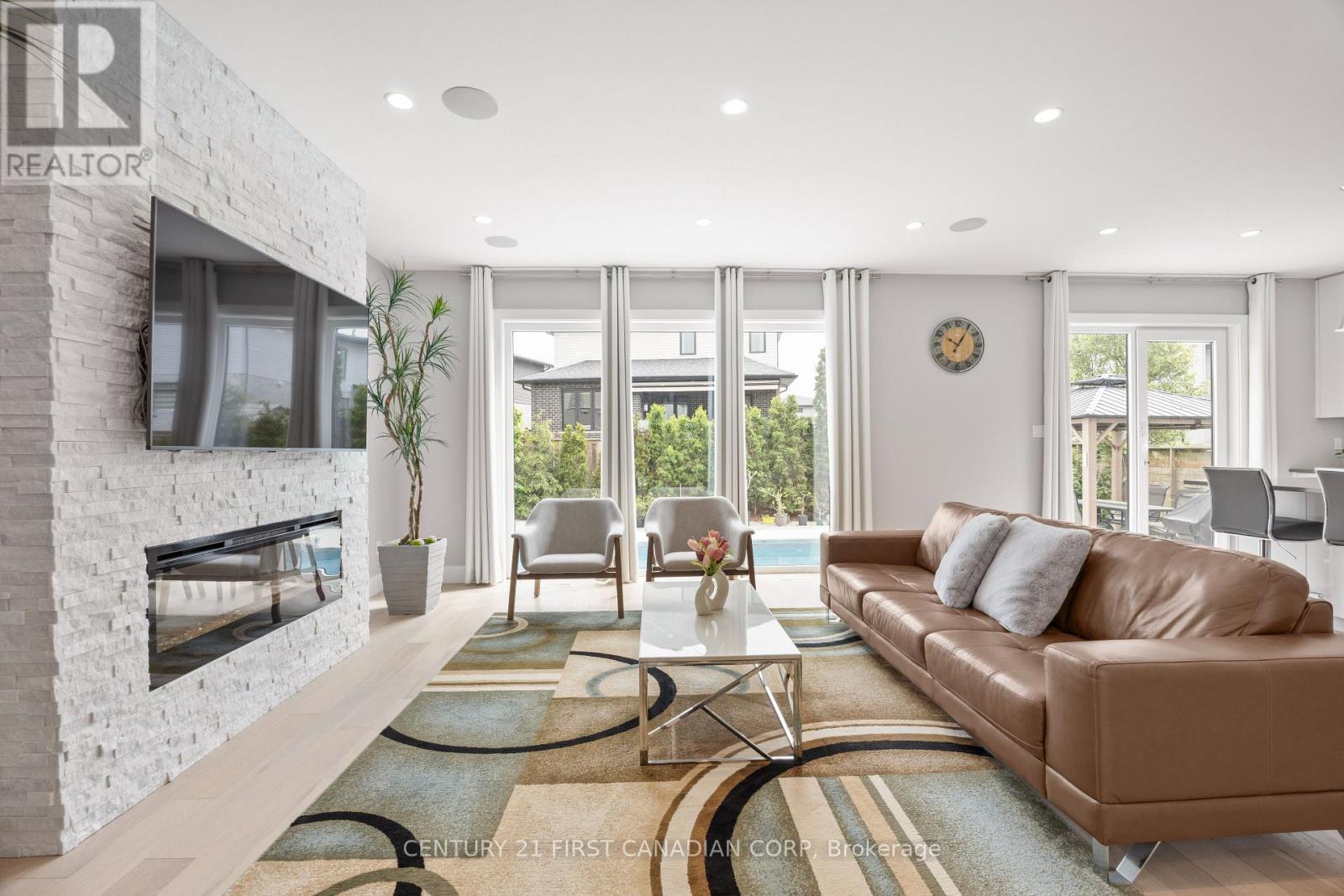 2190 Bakervilla Street Property Photo 12
