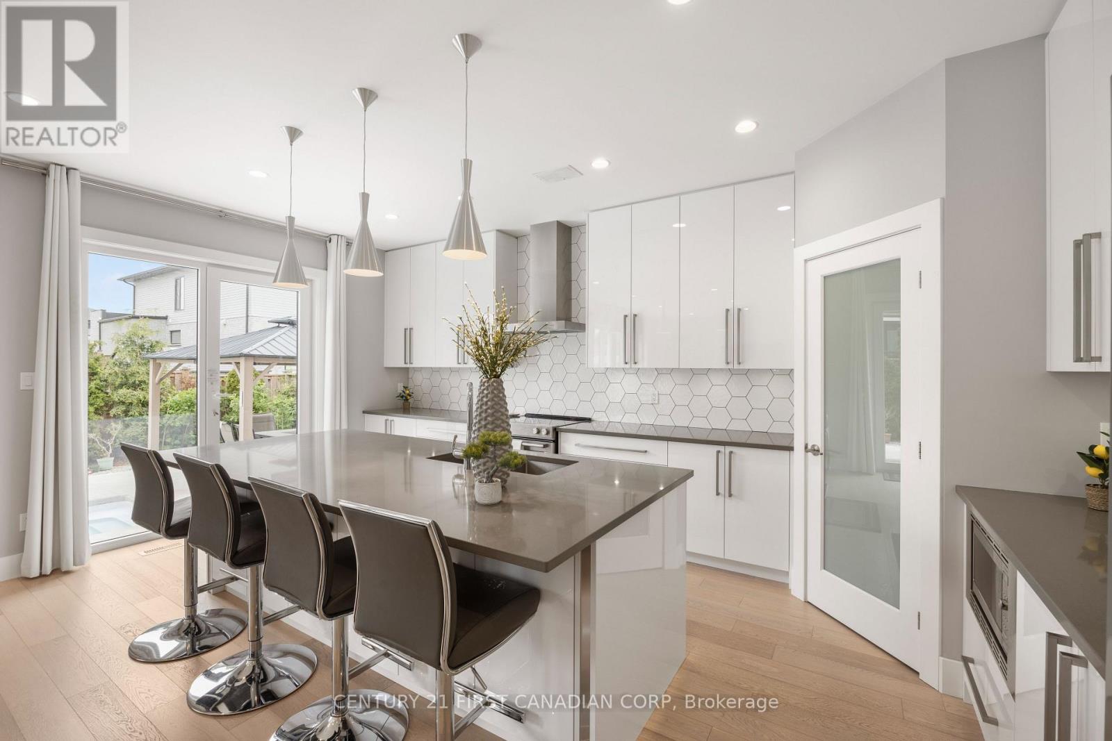 2190 Bakervilla Street Property Photo 17
