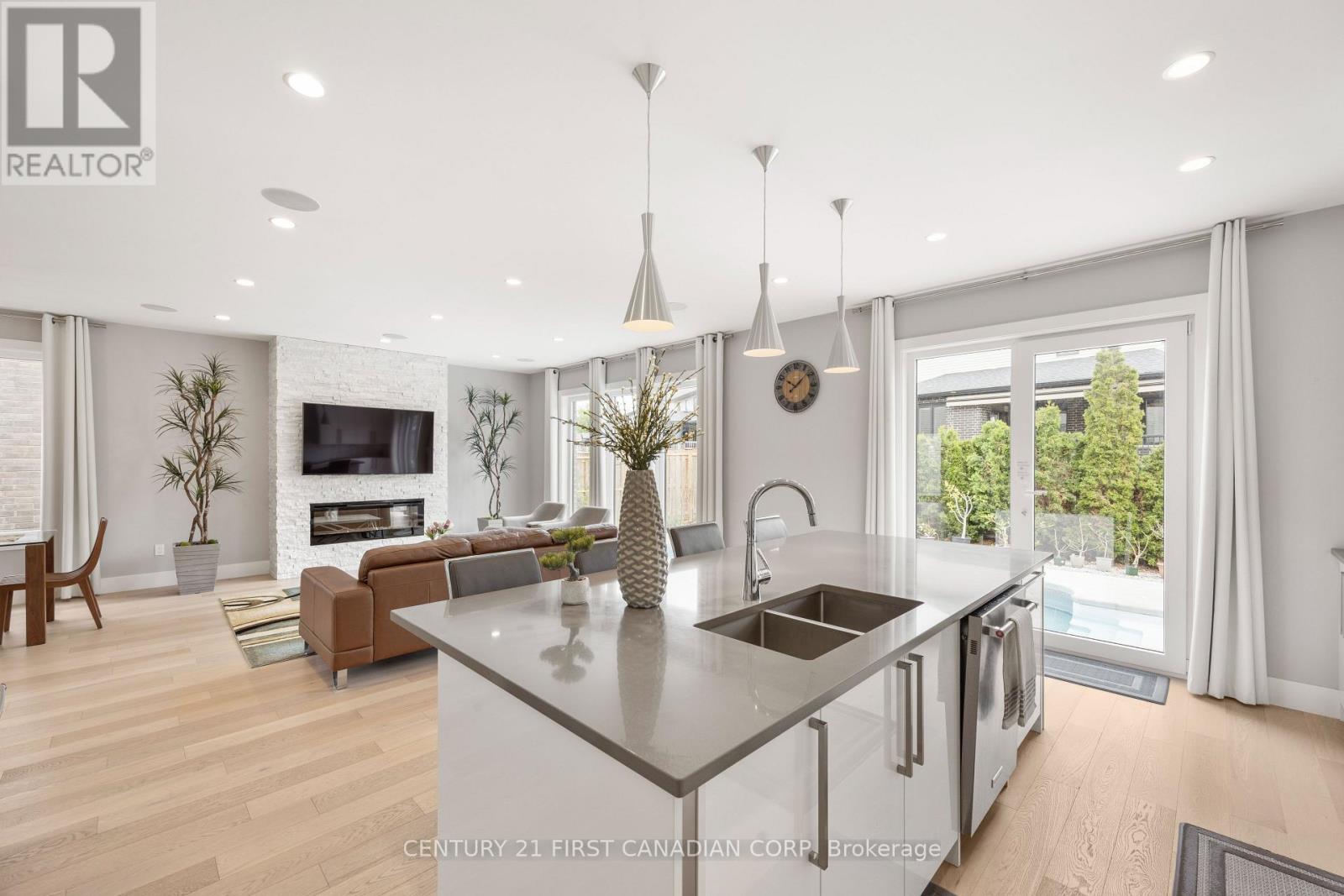 2190 Bakervilla Street Property Photo 18