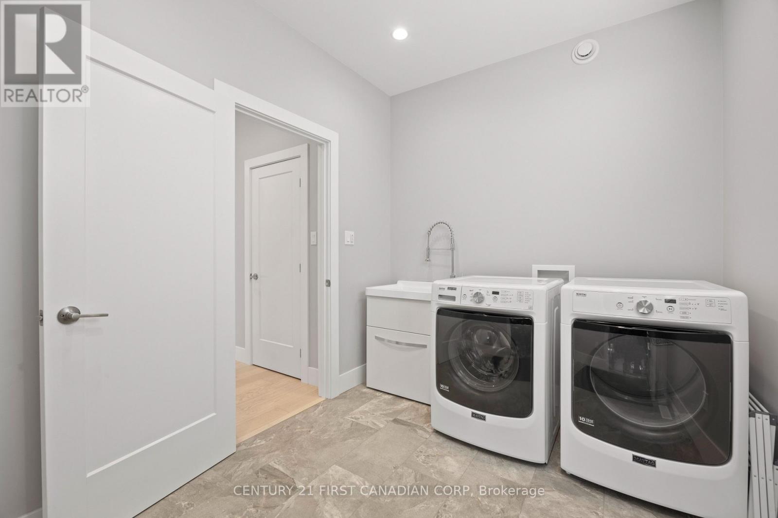 2190 Bakervilla Street Property Photo 21