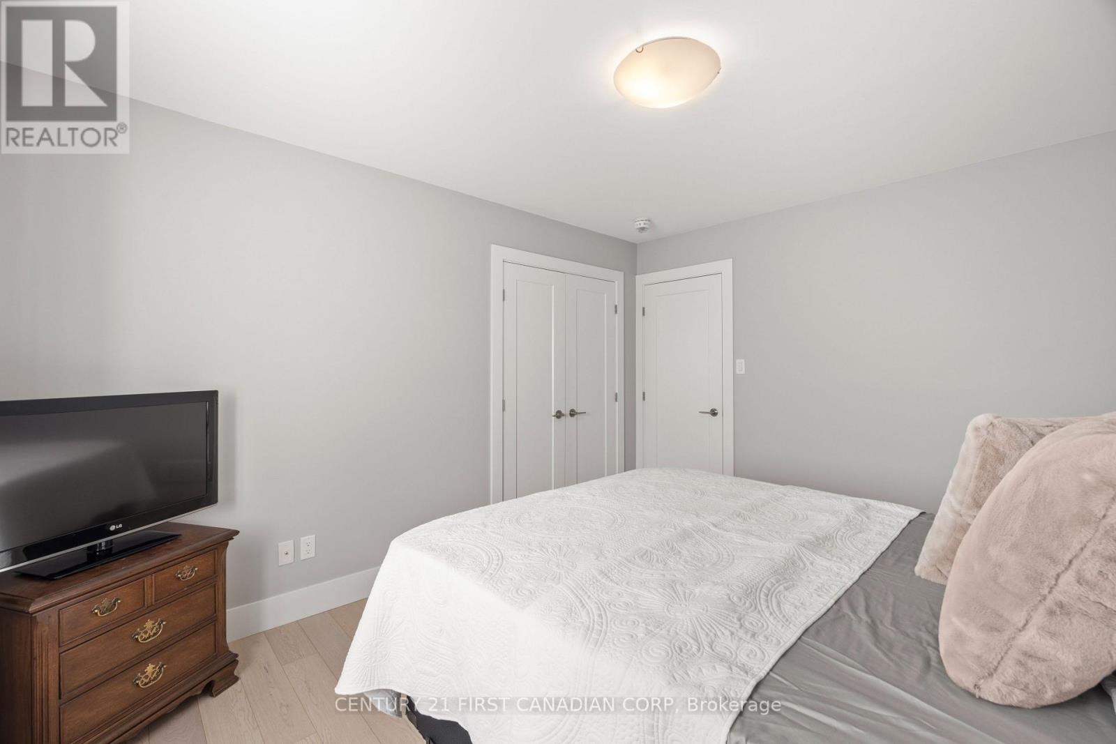 2190 Bakervilla Street Property Photo 32