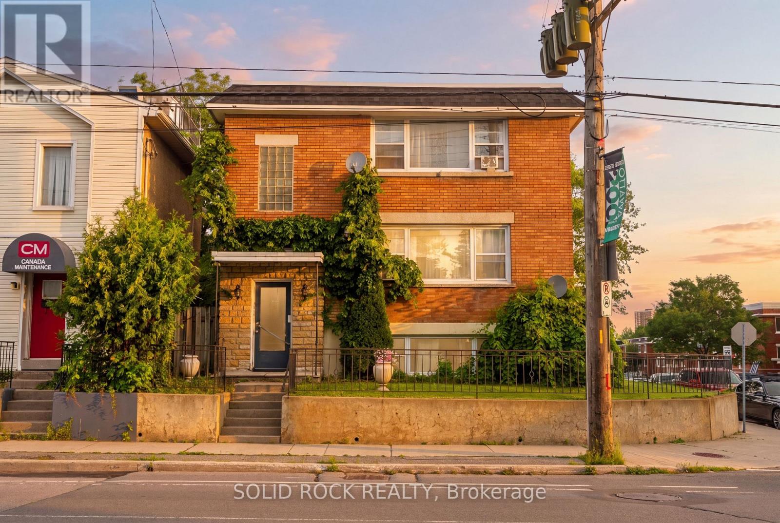289 MCARTHUR AVENUE Property Photo 1
