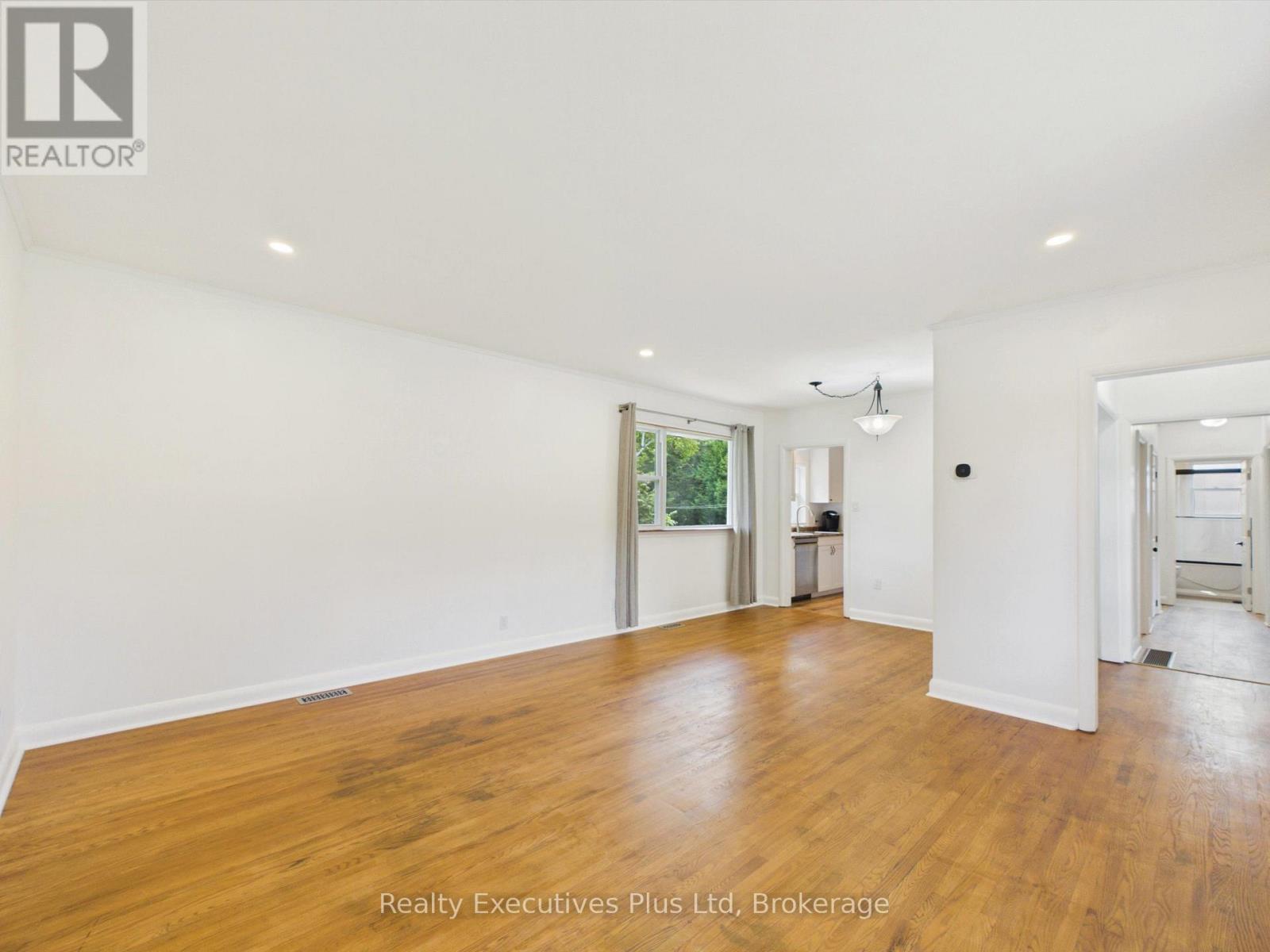 29 Queen Street Property Photo 8