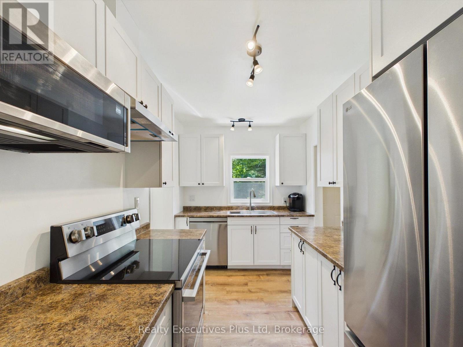 29 Queen Street Property Photo 13