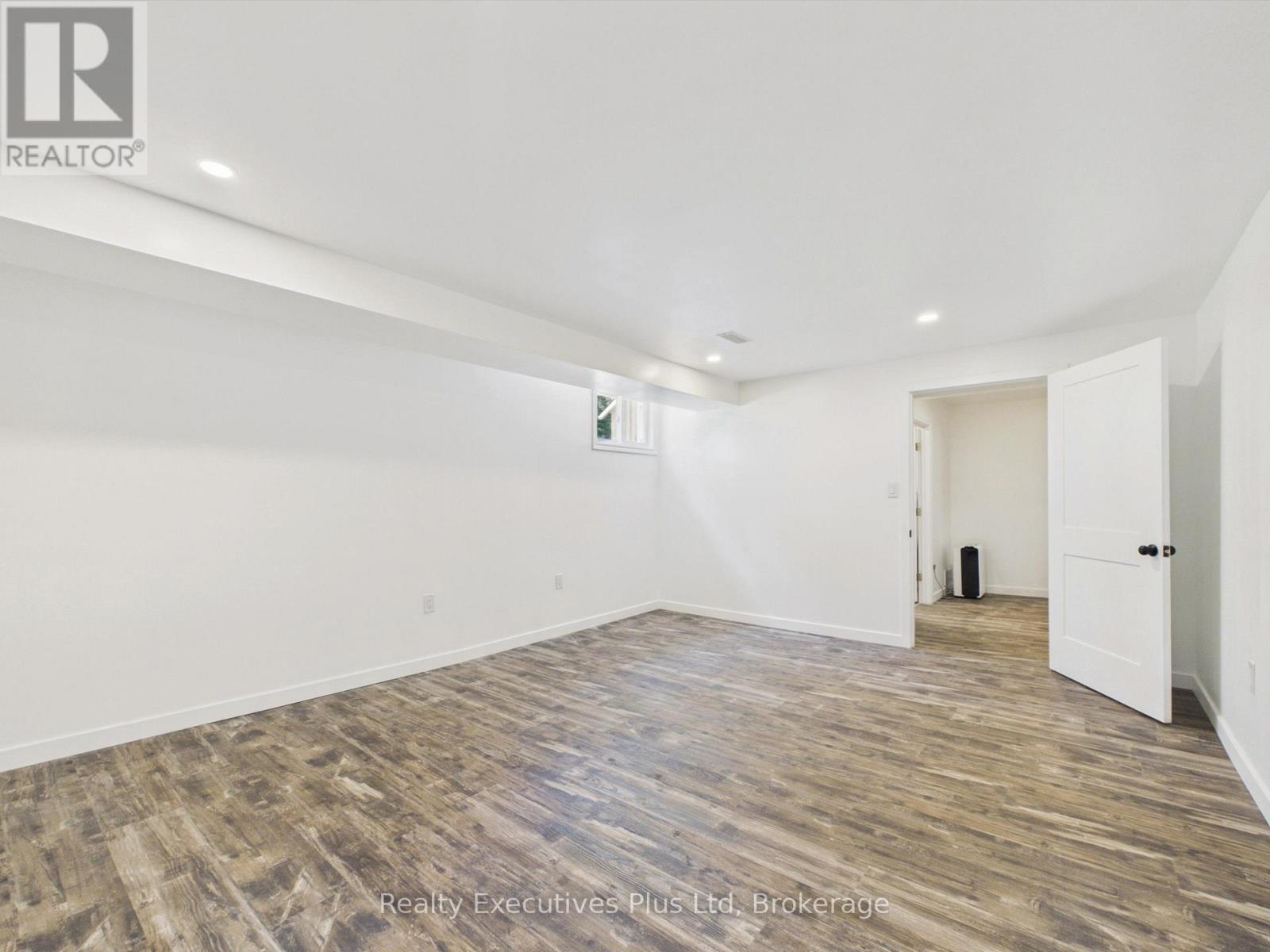 29 Queen Street Property Photo 25
