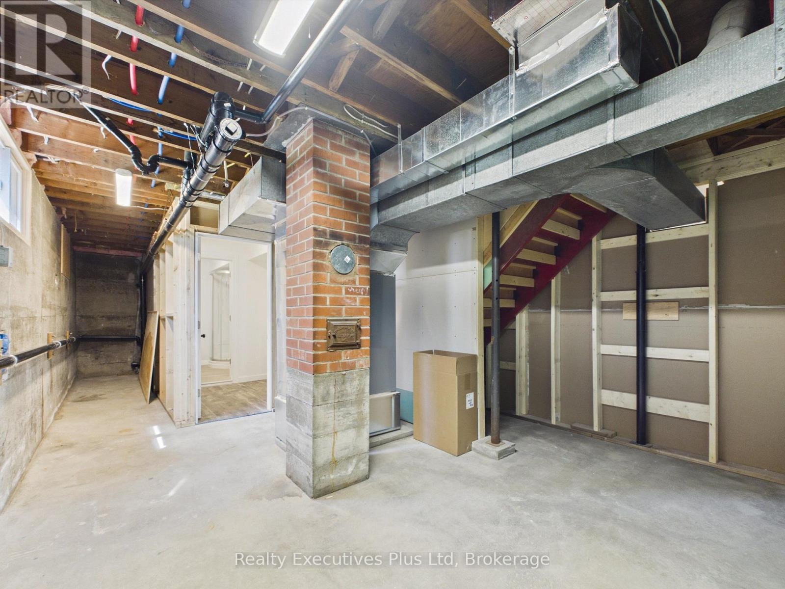 29 Queen Street Property Photo 40