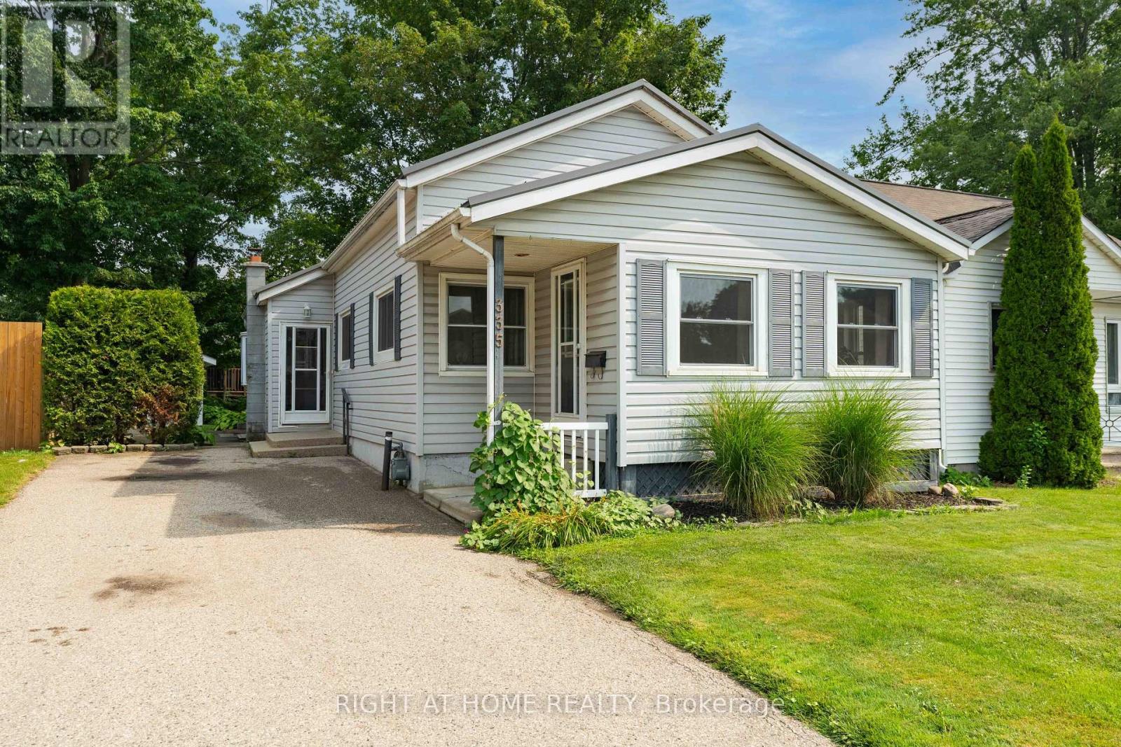 335 TALBOT STREET E Property Photo 1