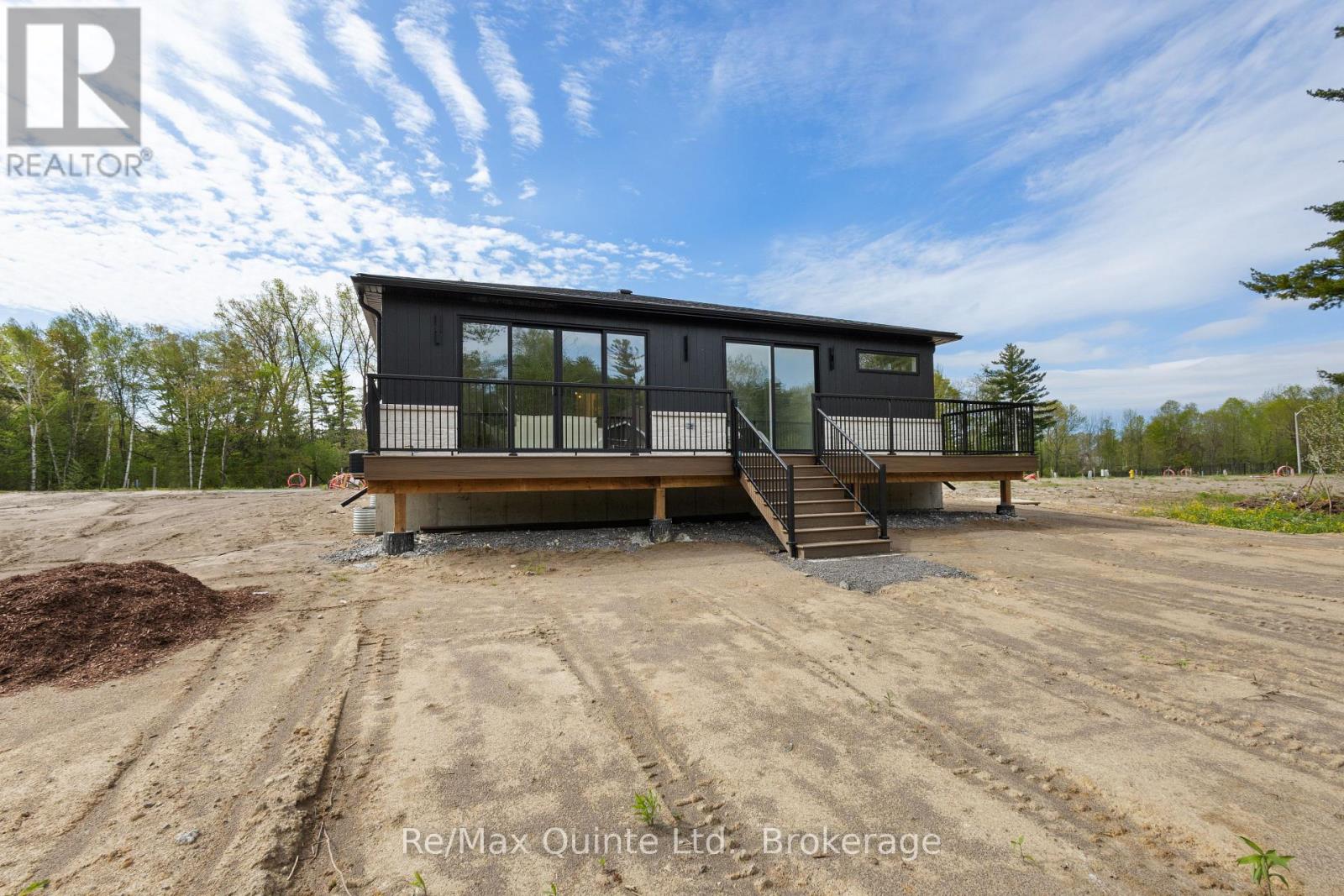 27 Exeter Court Property Photo 8