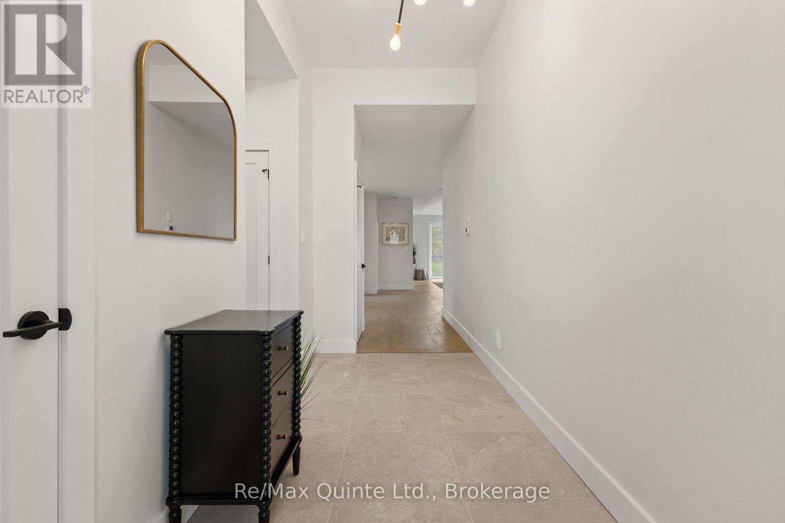 27 Exeter Court Property Photo 9