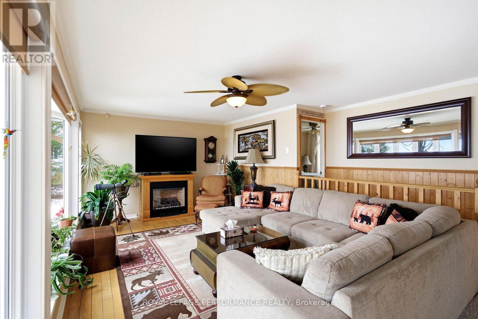 6588 Tree Haven Road Property Photo 6