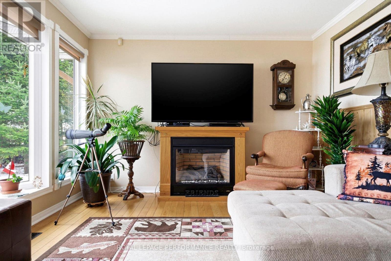 6588 Tree Haven Road Property Photo 8