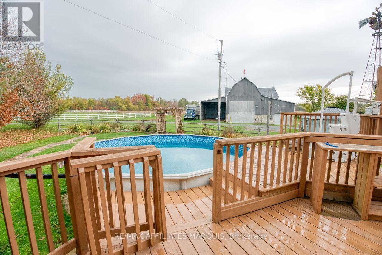 421 Summers Road Property Photo 6