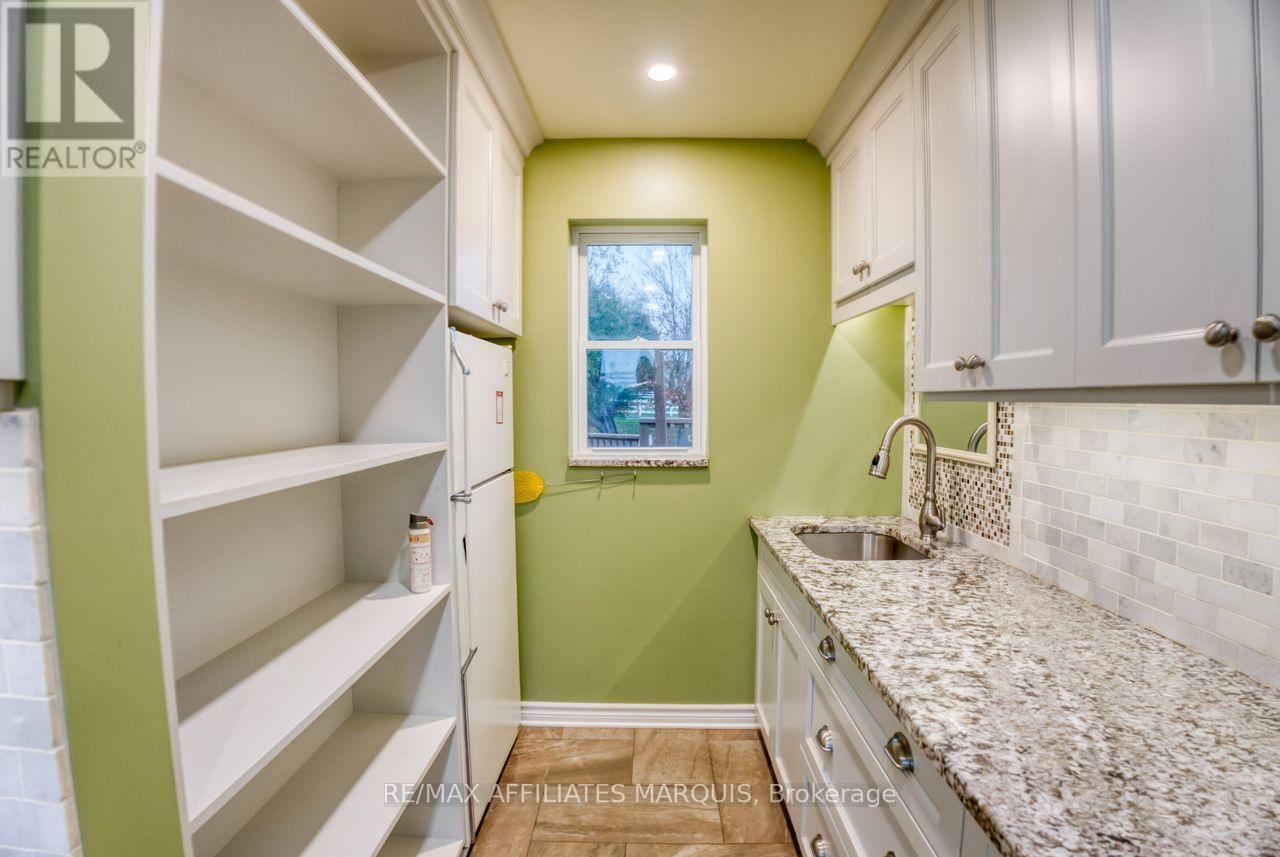 421 Summers Road Property Photo 14