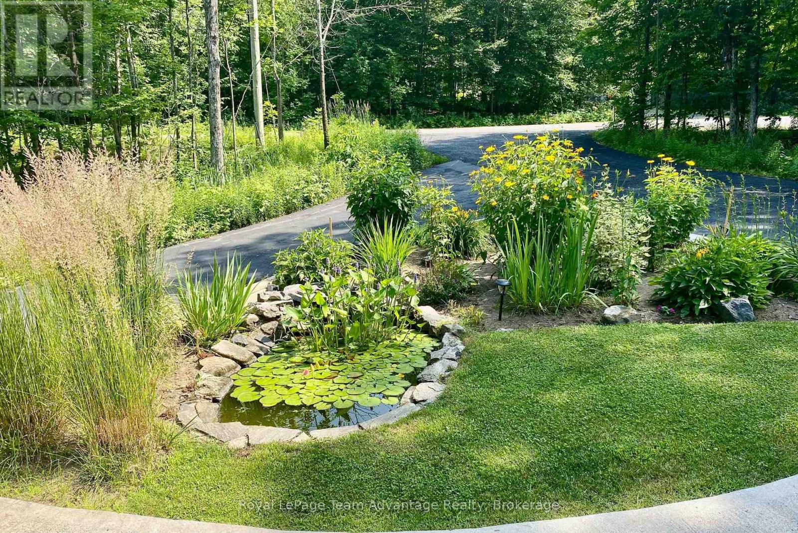 17 Hagerman Court Property Photo 8