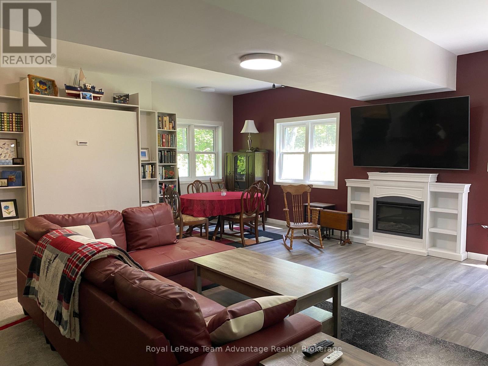 17 Hagerman Court Property Photo 27