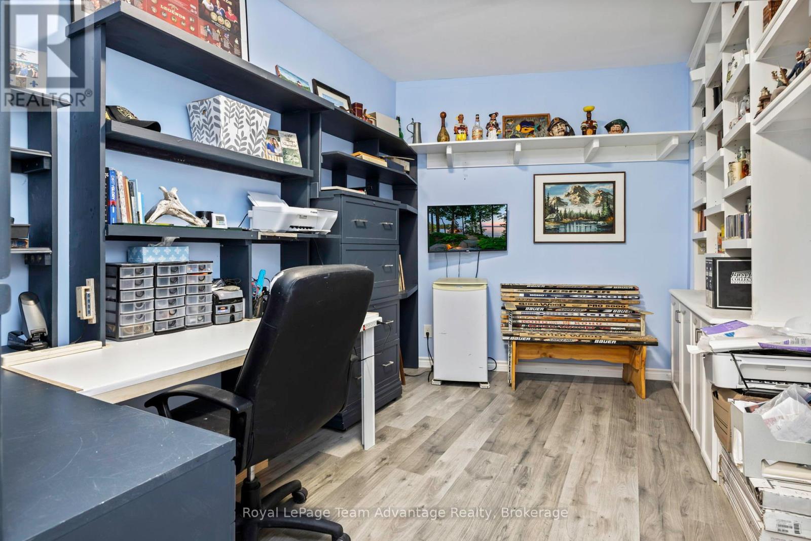 17 Hagerman Court Property Photo 34