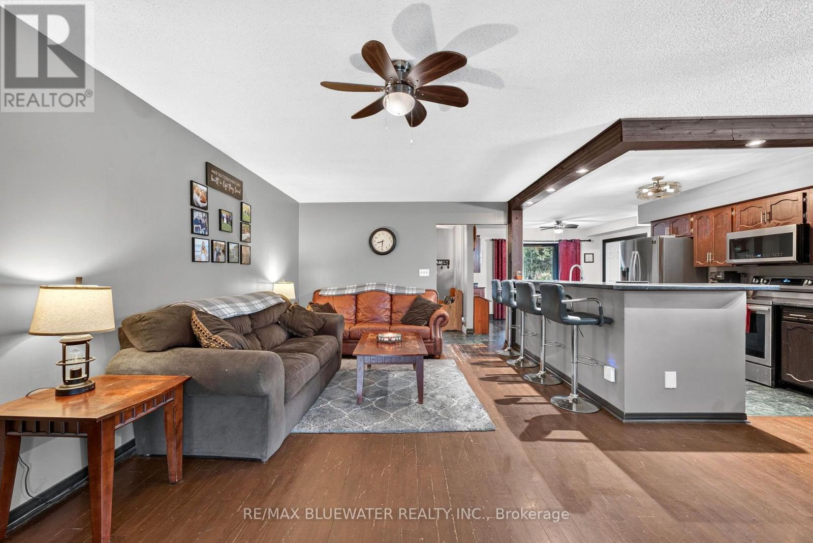 210 Hill Street Property Photo 7