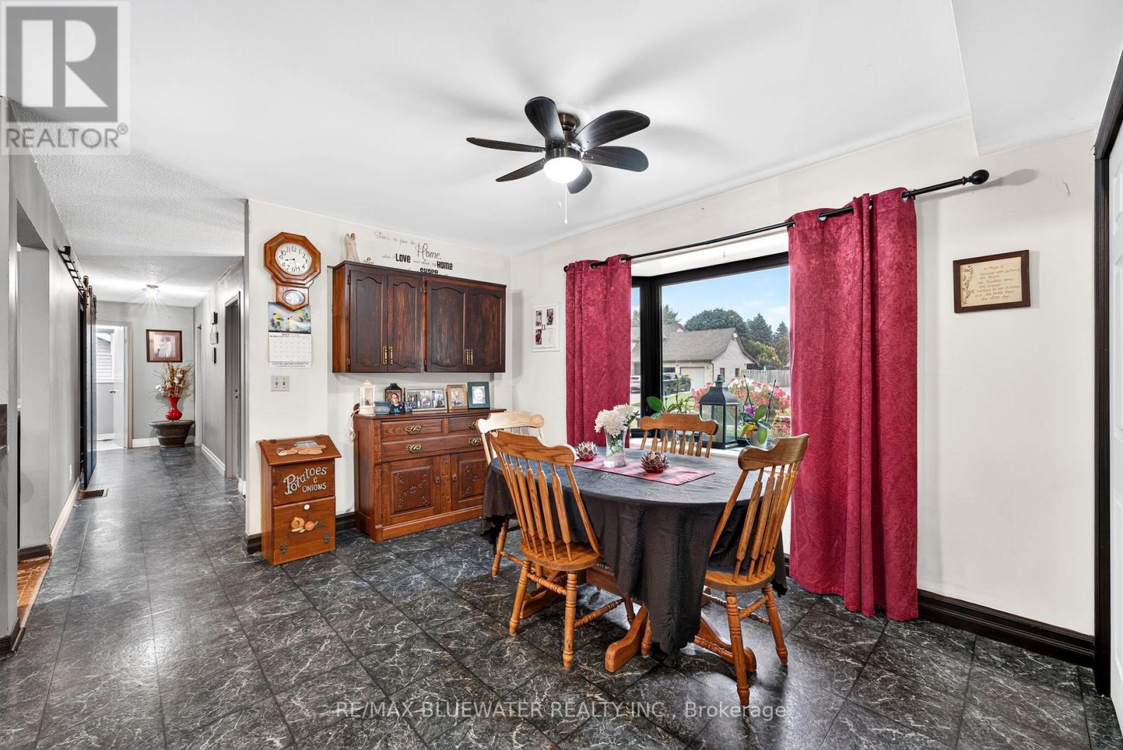 210 Hill Street Property Photo 10