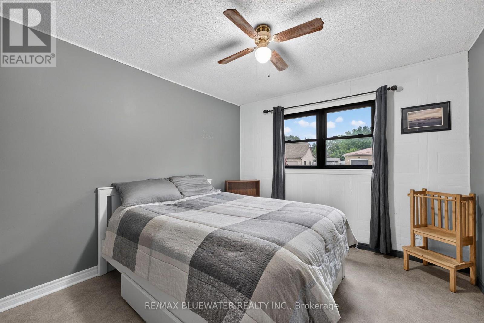 210 Hill Street Property Photo 14