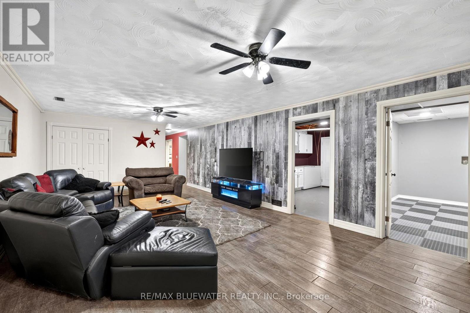 210 Hill Street Property Photo 25