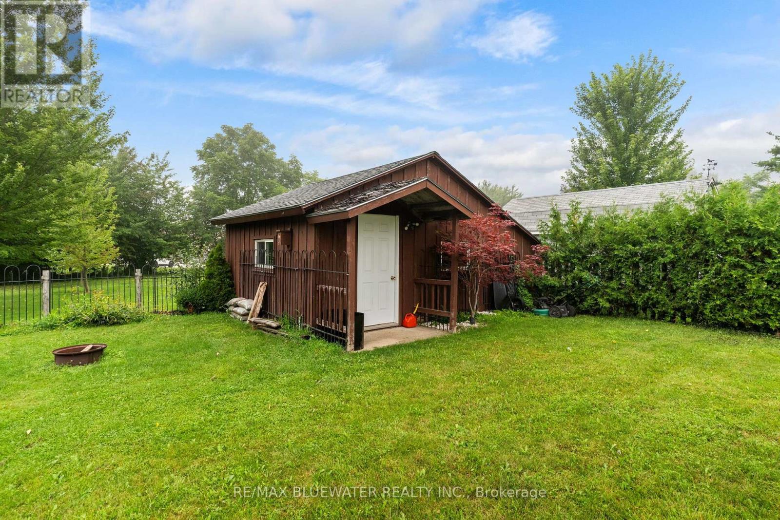 210 Hill Street Property Photo 39