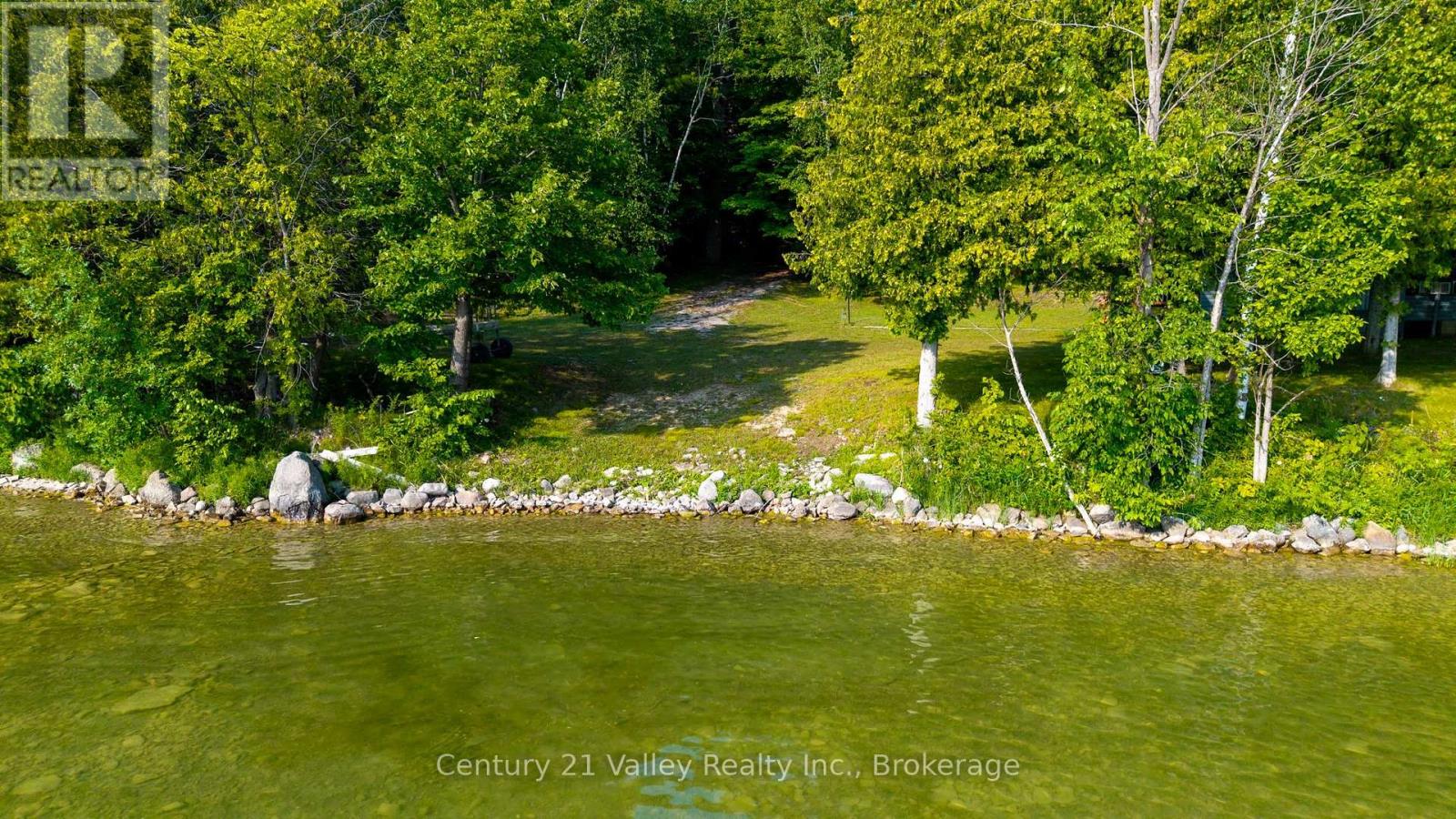 27a Maple Grove Lane Property Photo 4