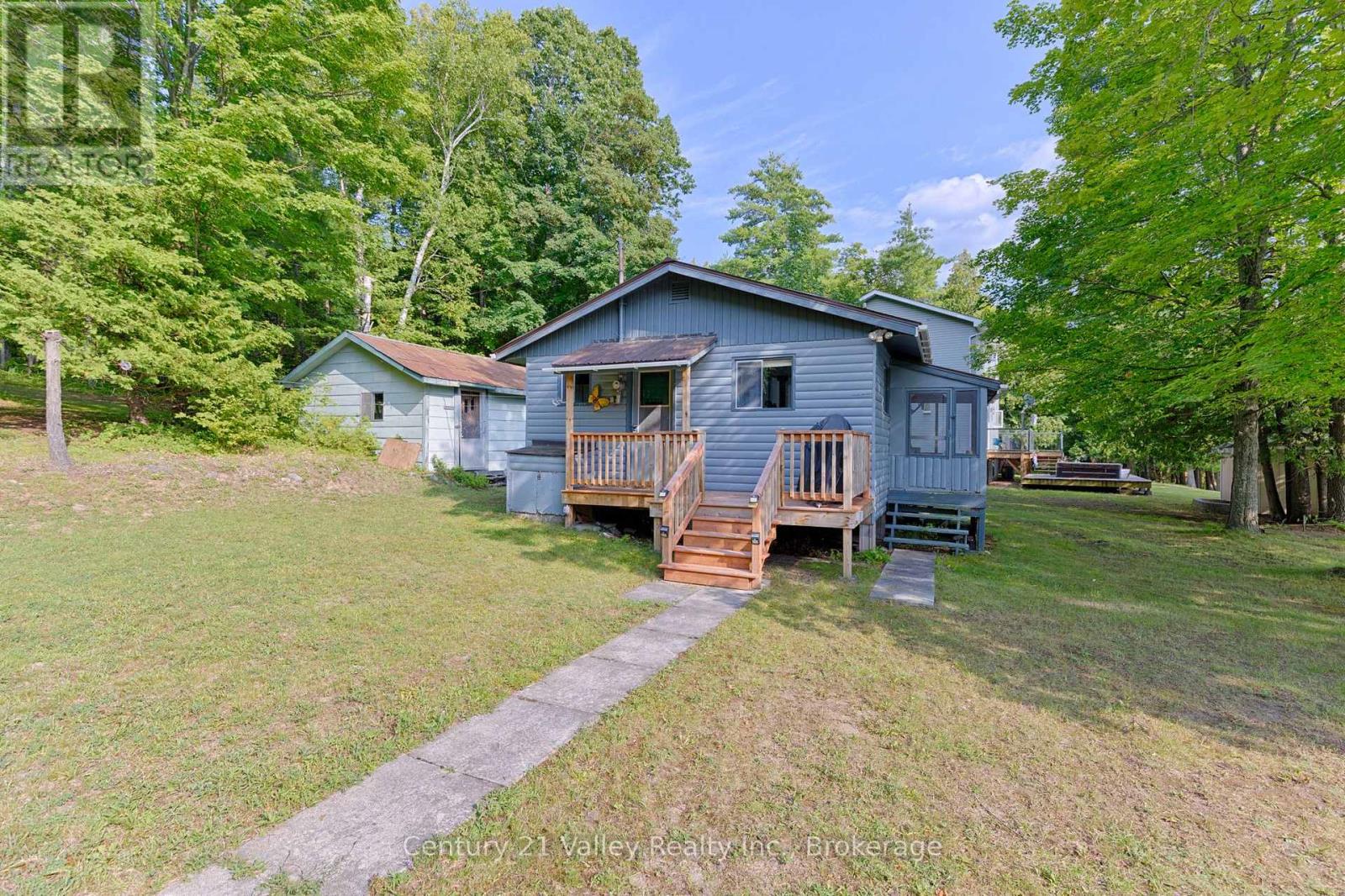 27a Maple Grove Lane Property Photo 8