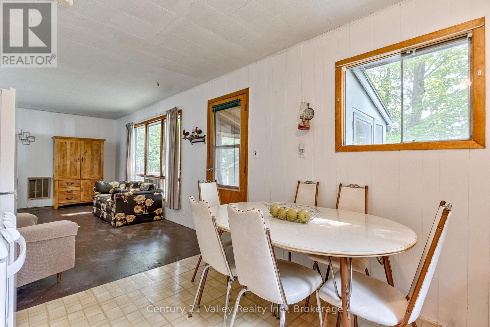 27a Maple Grove Lane Property Photo 12