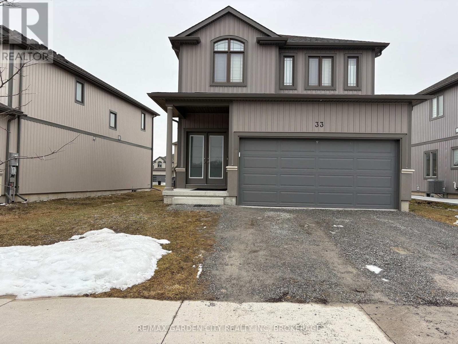 33 Bounty Avenue Photo de la propriété 1