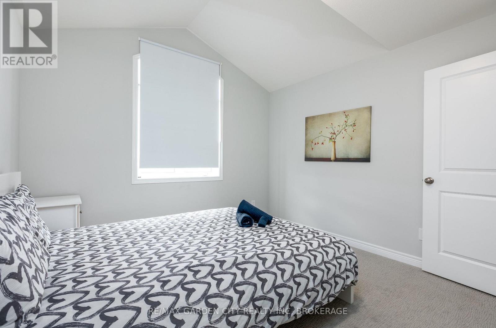 33 Bounty Avenue Property Photo 15