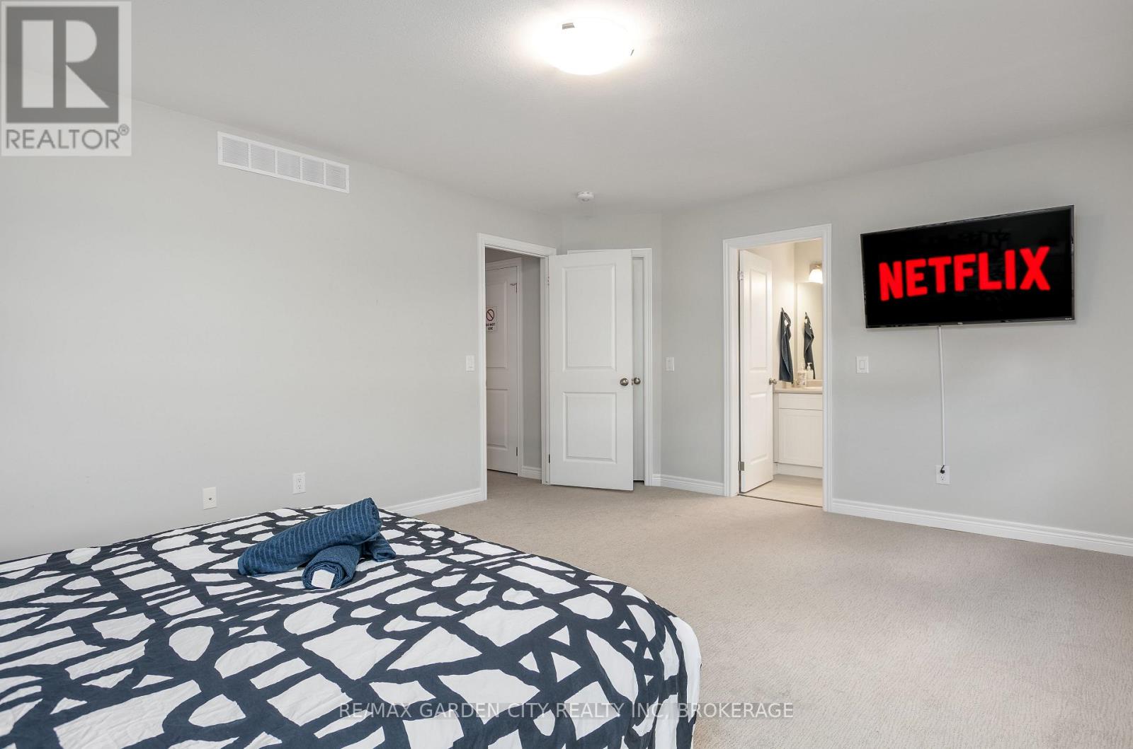 33 Bounty Avenue Property Photo 20