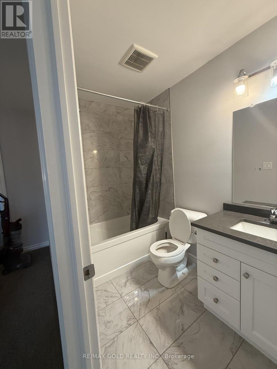 1183 Duke Street Property Photo 11