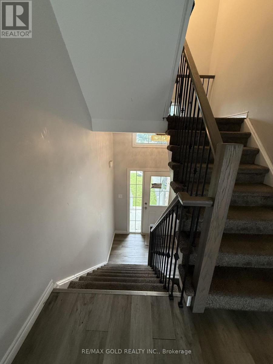 1183 Duke Street Property Photo 15