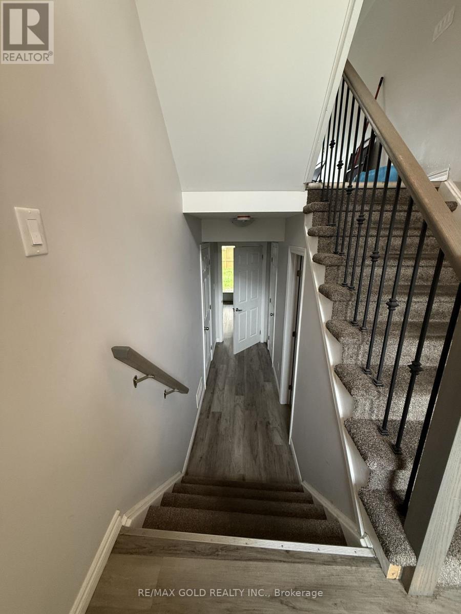 1183 Duke Street Property Photo 16