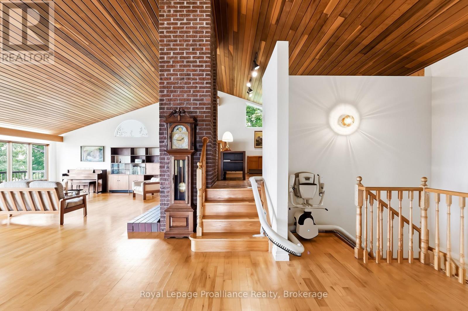 144 Elizabeth Street Property Photo 4