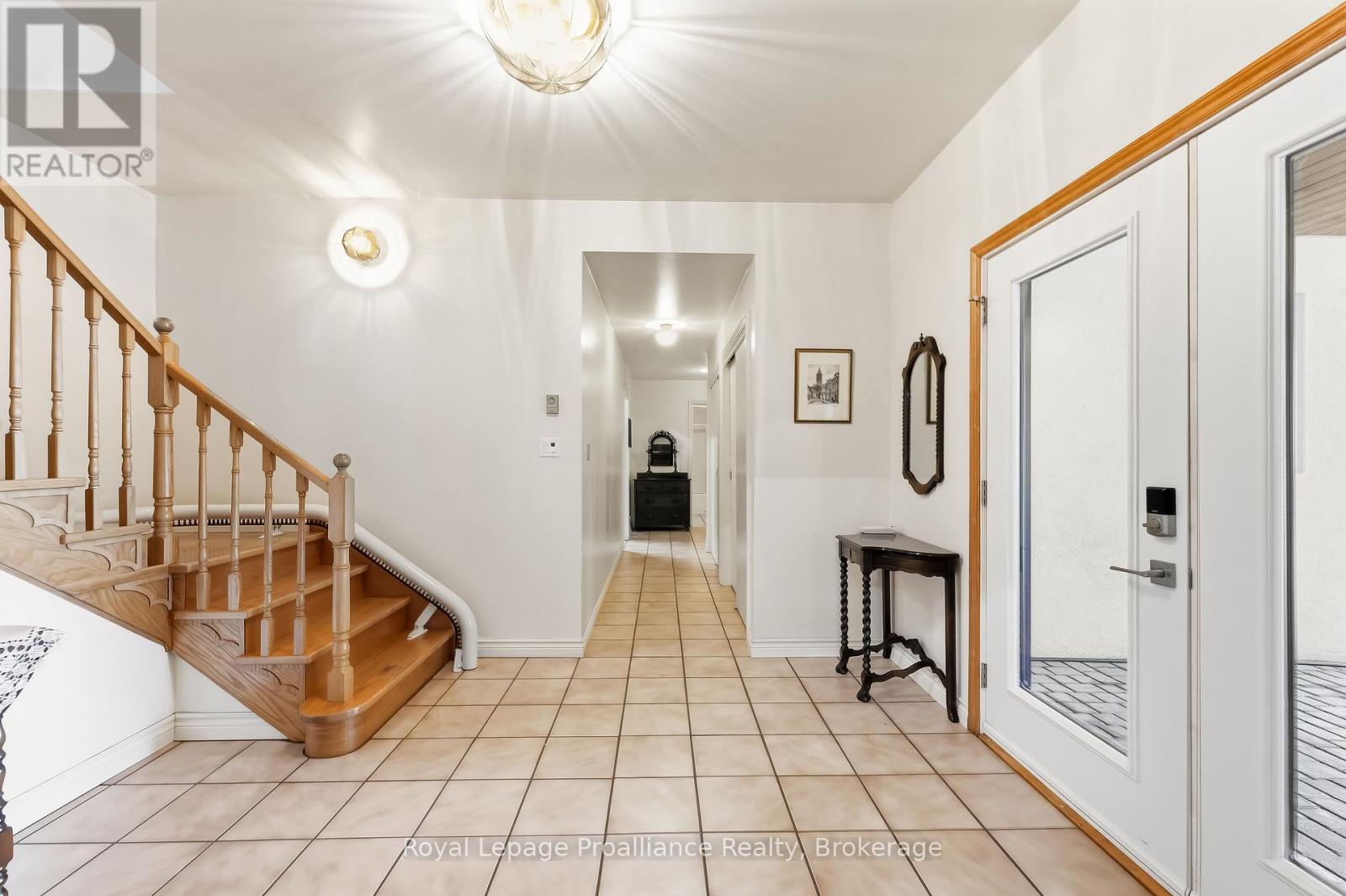 144 Elizabeth Street Property Photo 9