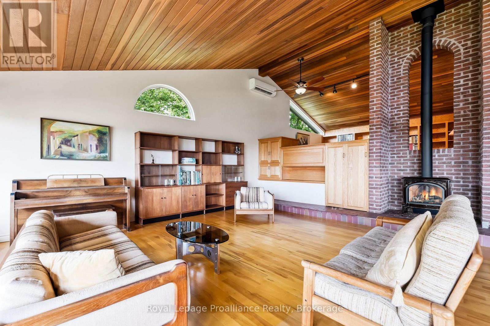 144 Elizabeth Street Property Photo 12