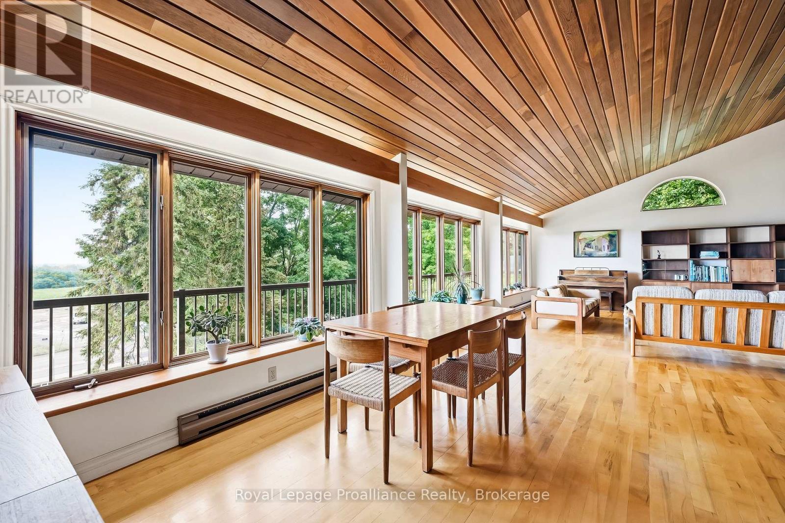 144 Elizabeth Street Property Photo 15