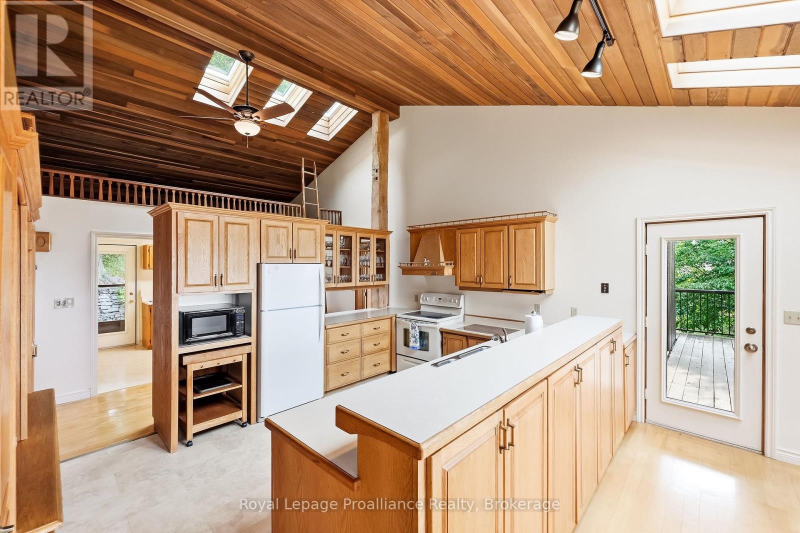 144 Elizabeth Street Property Photo 16