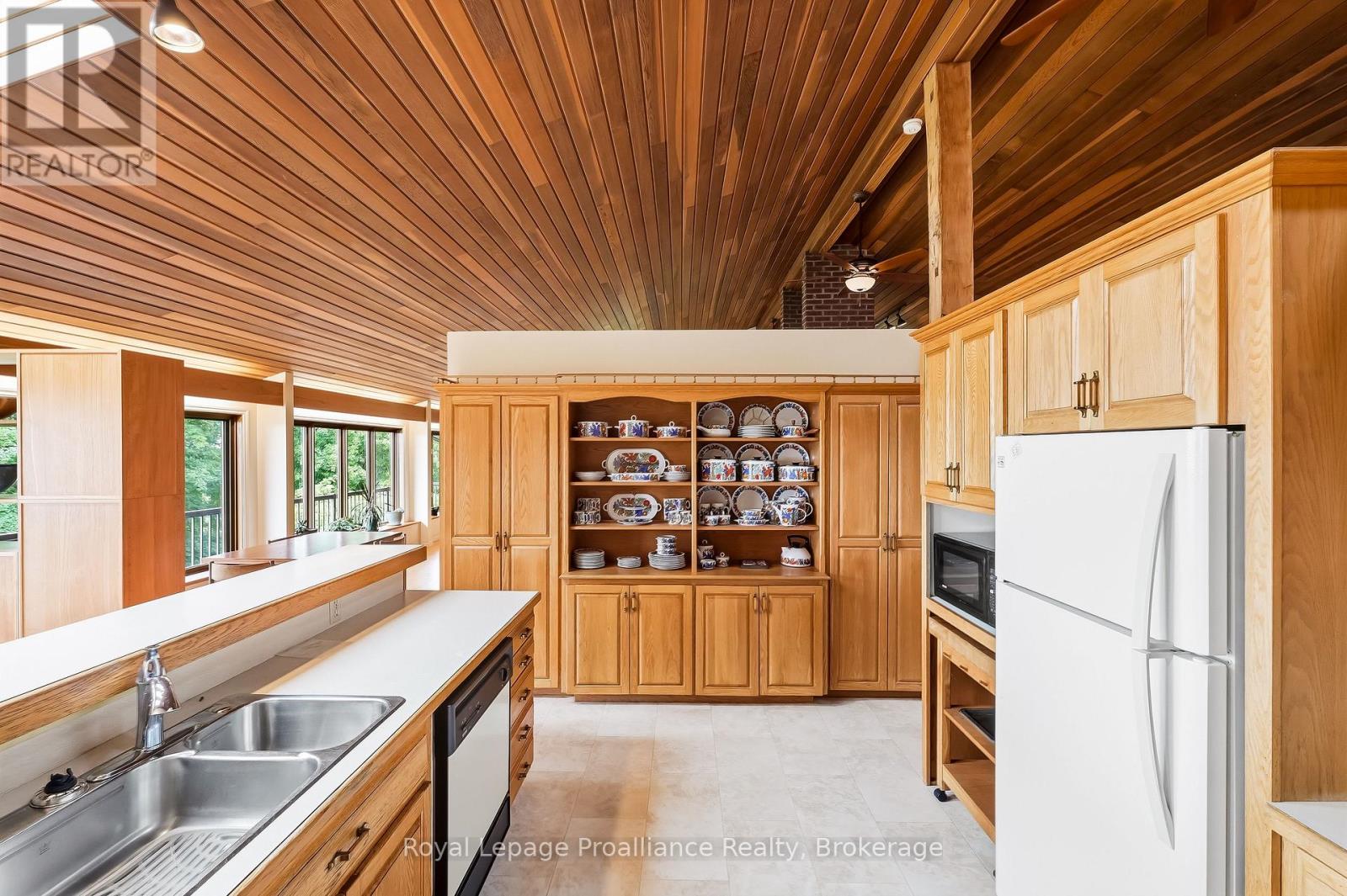144 Elizabeth Street Property Photo 19