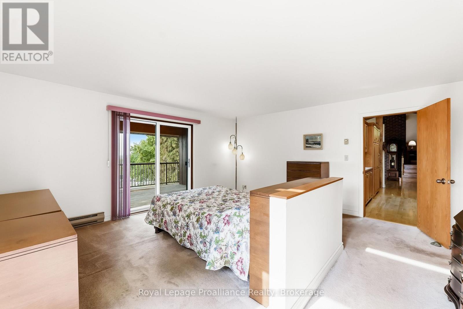 144 Elizabeth Street Property Photo 28