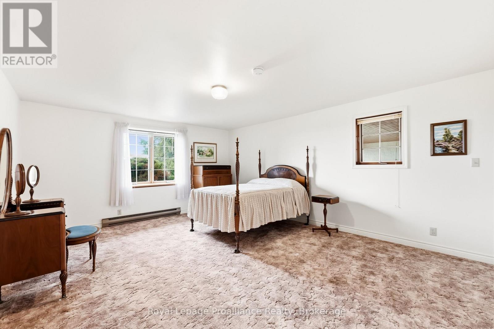 144 Elizabeth Street Property Photo 36
