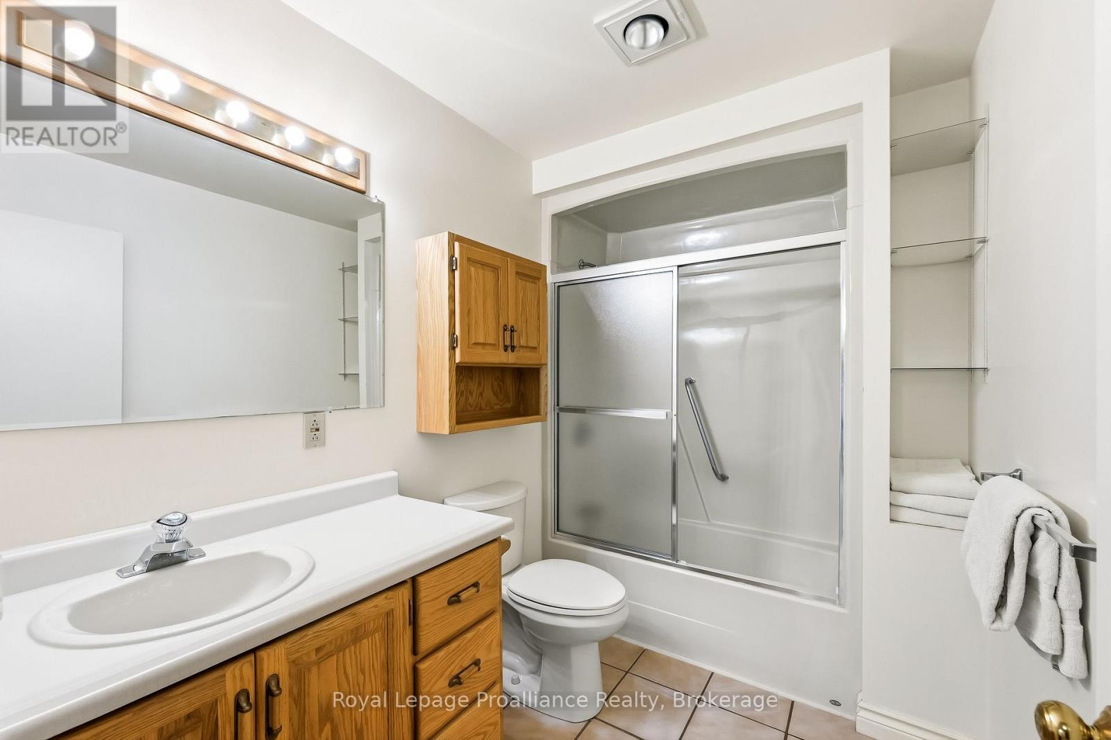 144 Elizabeth Street Property Photo 38