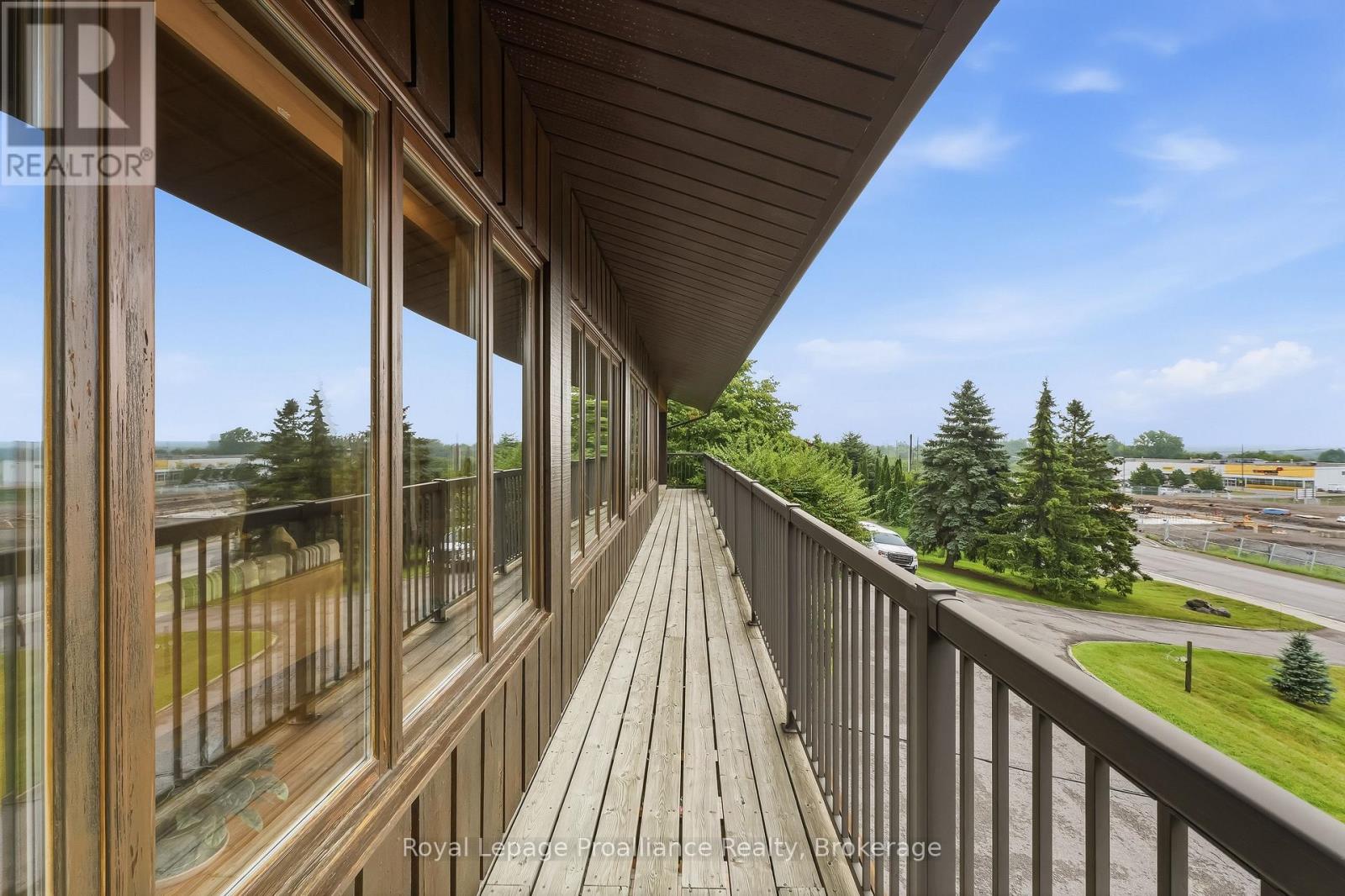 144 Elizabeth Street Property Photo 39