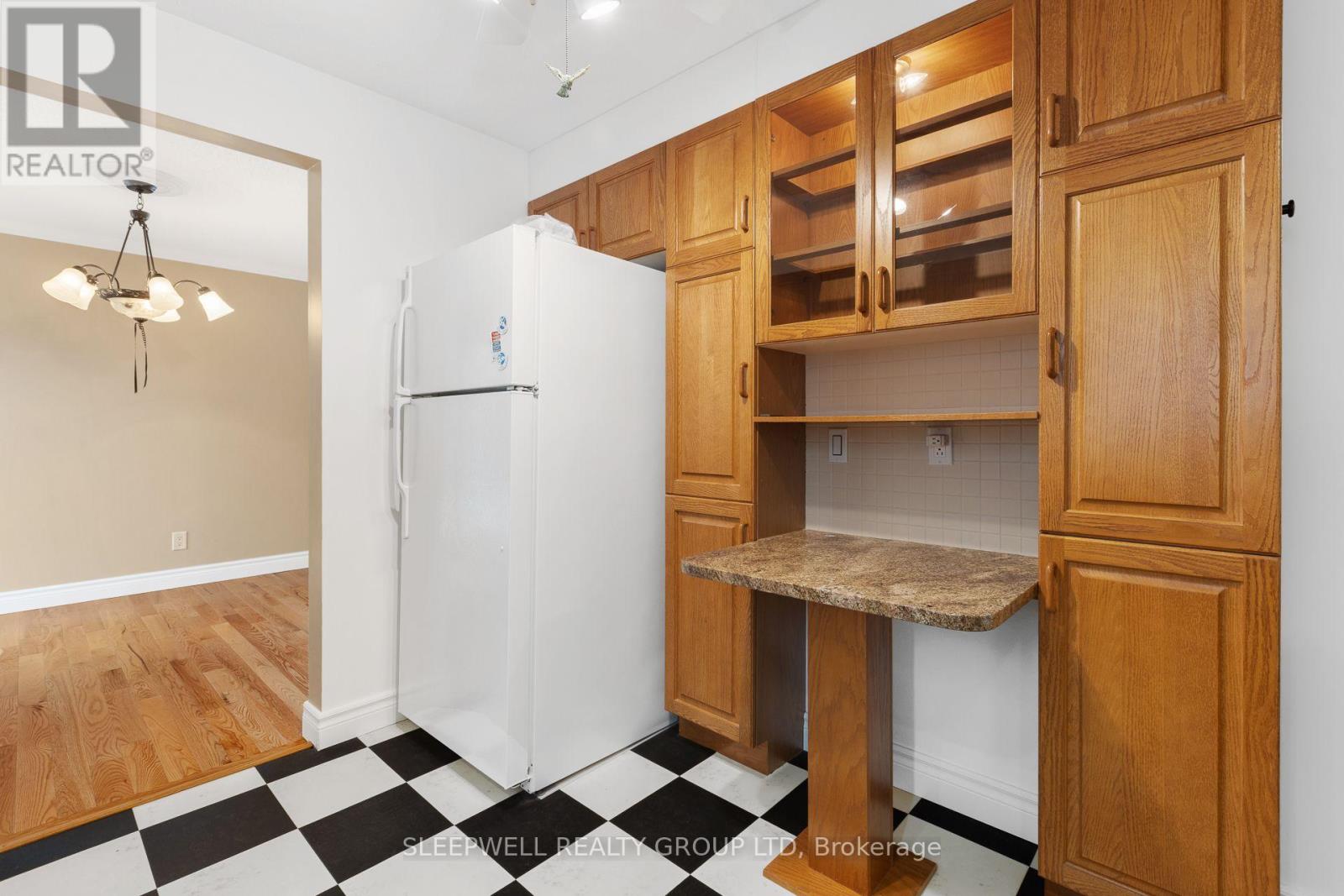 42 Charkay Street Property Photo 8